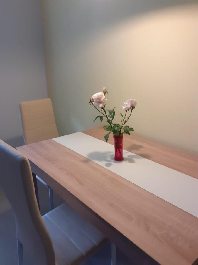 Ferienwohnung Am Kurpark, ไกลิงเงน ภายนอก รูปภาพ